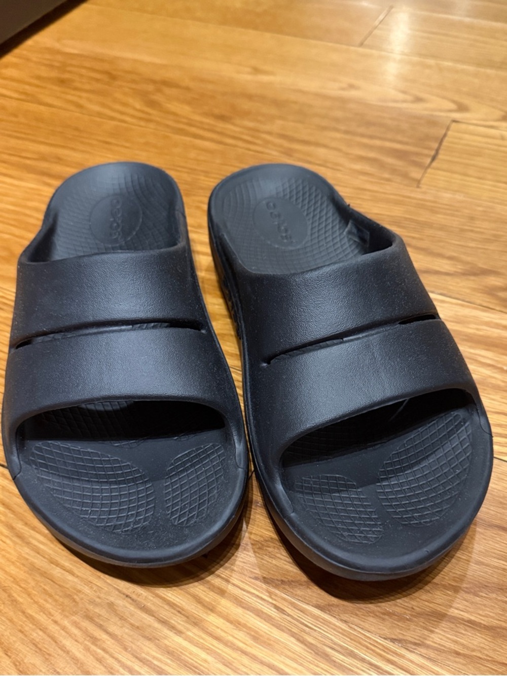 Oofos OOahh WOMEN'S SLIDE